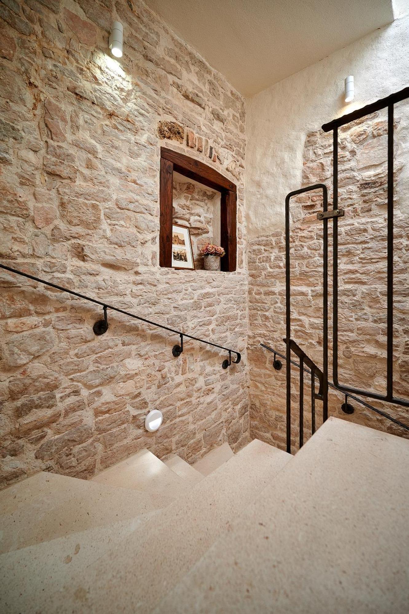 Rustic Apartments Sv Frane In The Old Town 시베니크 외부 사진