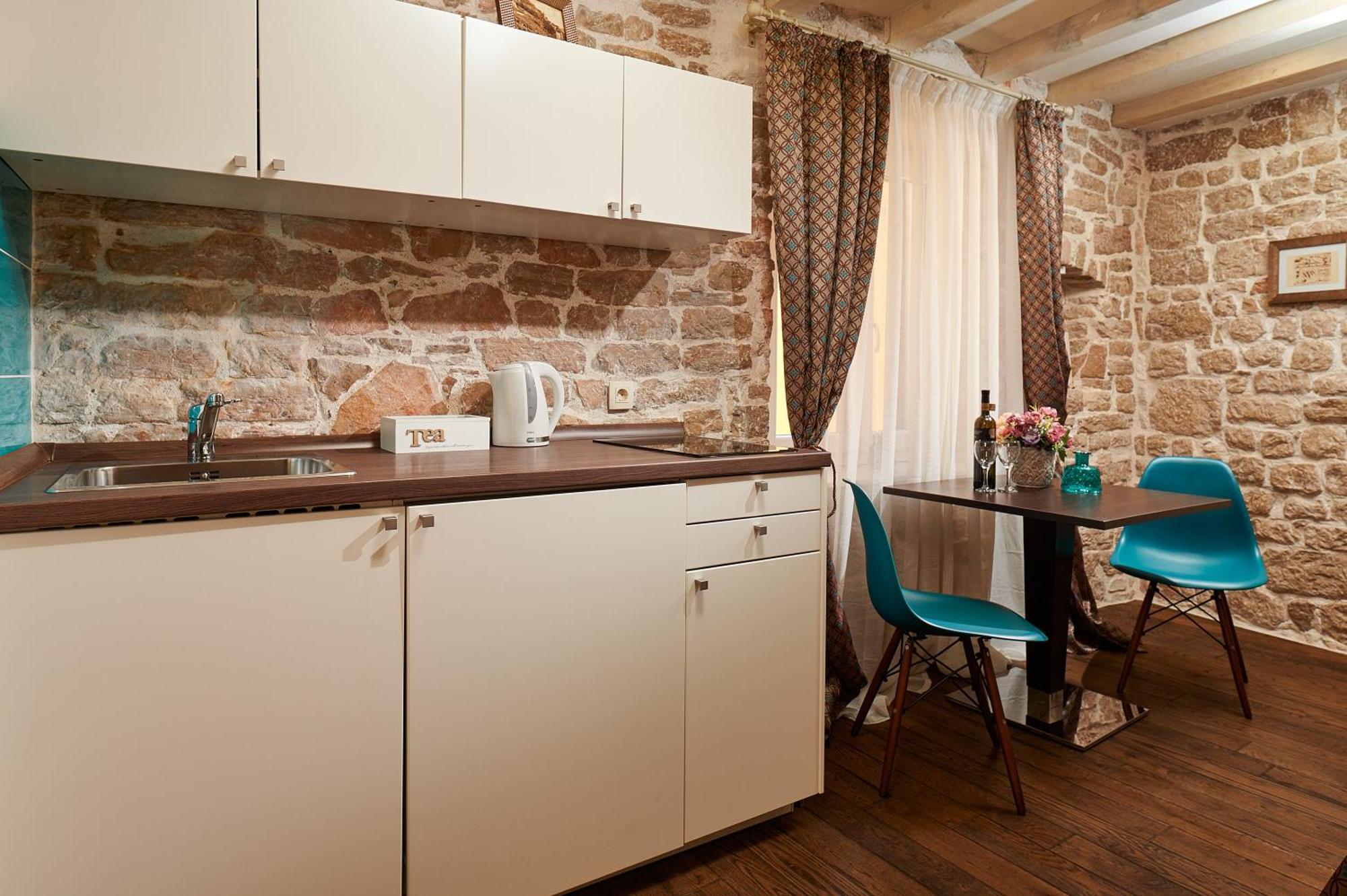 Rustic Apartments Sv Frane In The Old Town 시베니크 외부 사진