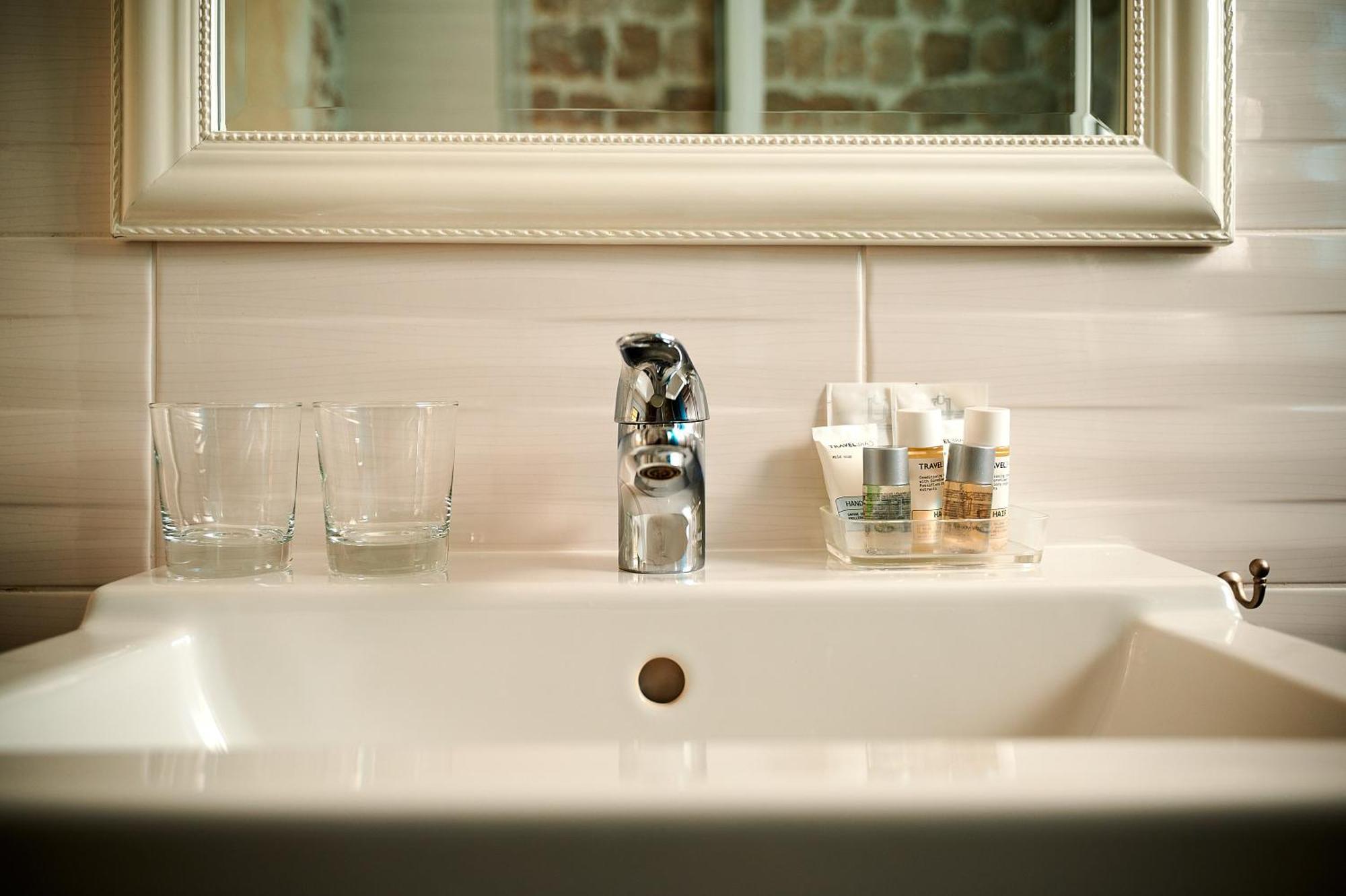 Rustic Apartments Sv Frane In The Old Town 시베니크 외부 사진