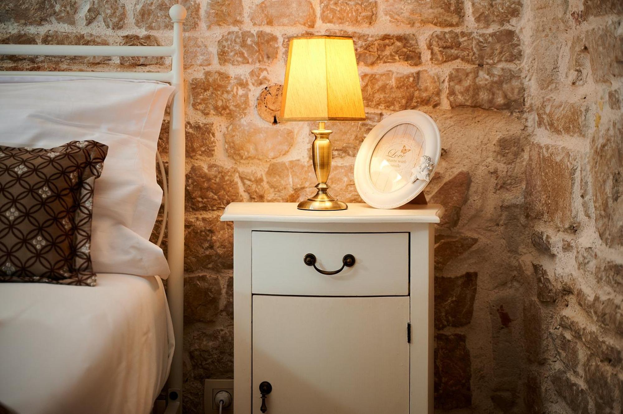 Rustic Apartments Sv Frane In The Old Town 시베니크 외부 사진