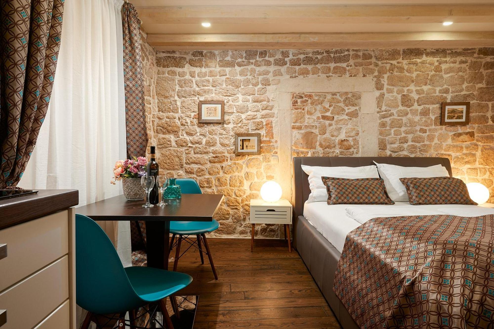 Rustic Apartments Sv Frane In The Old Town 시베니크 외부 사진